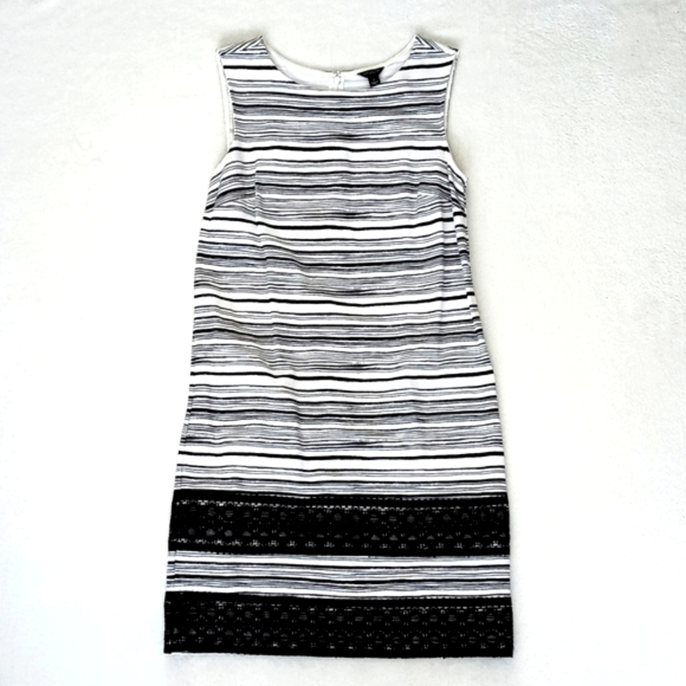 *** Relisted**** Ann Taylor Rayon/ Nylon Blend Stripe Lace Trim Dress 2 - Picture 2 of 12